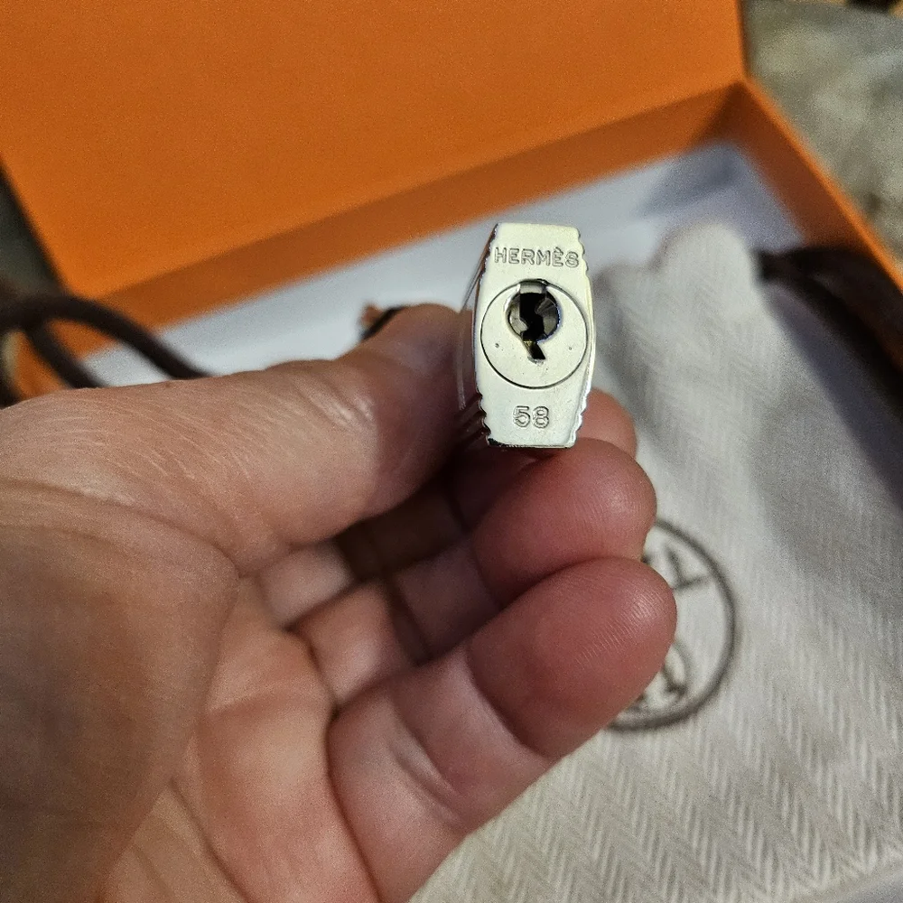 Authentic Lock And keys - Picture 2 of 5